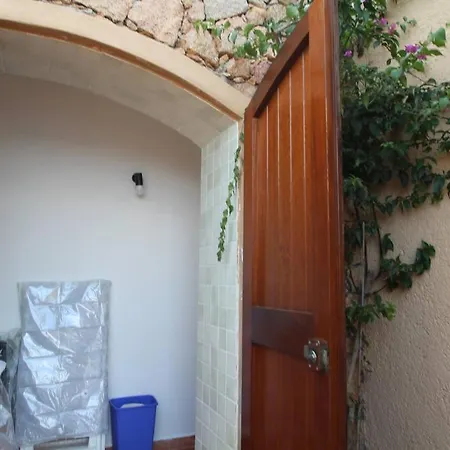 Iremia Apartment *