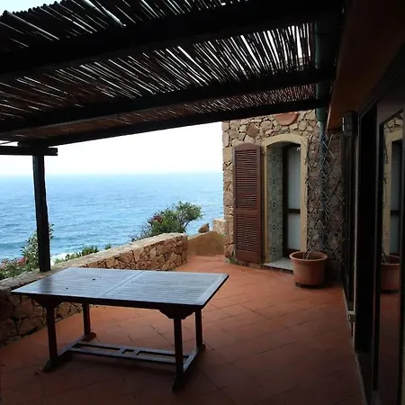 Iremia Apartment *