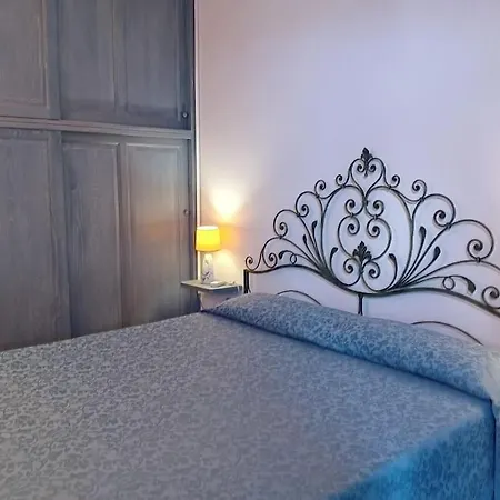 Iremia Apartment *